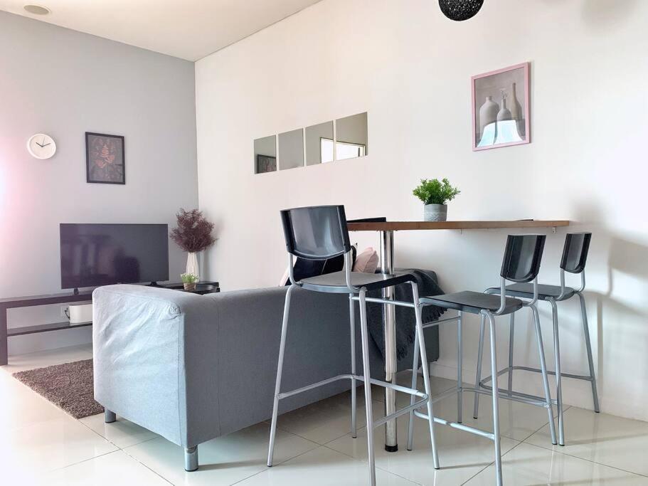 Mercu Summer Klcc 2br Pastel Rose *